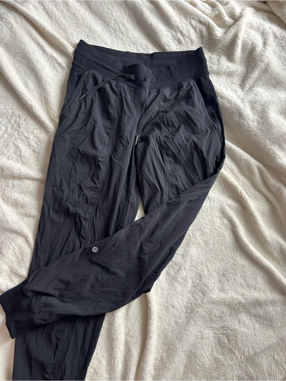 Lululemon Dance Studio Jogger Black Size 6 - Picture 9 of 10